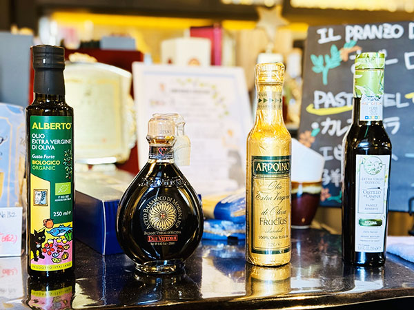 定価15万程度ノーマンヴィラルタネイビーグラデパティーヌバルモラル